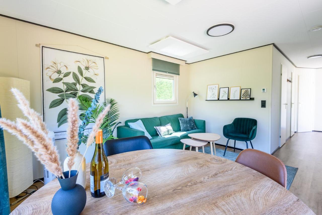 פוטן Gezellig Chalet Aan De Veluwse Bosrand מראה חיצוני תמונה