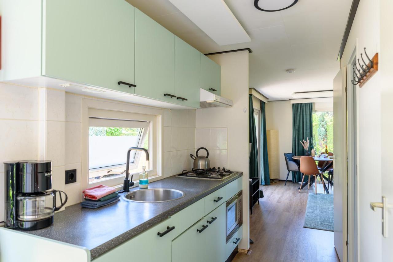 פוטן Gezellig Chalet Aan De Veluwse Bosrand מראה חיצוני תמונה